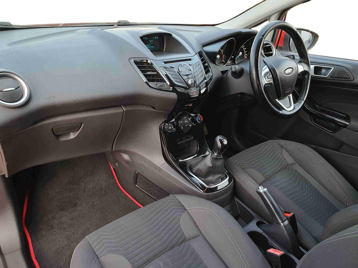 Used Ford Fiesta 2015 for sale - 77959987: Photo 15