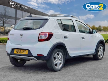 Used Dacia Sandero Stepway 2015 for sale - 79503195: Photo