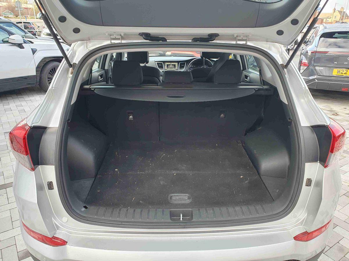 Used Hyundai TUCSON 2017 for sale - 76704506: Photo 18