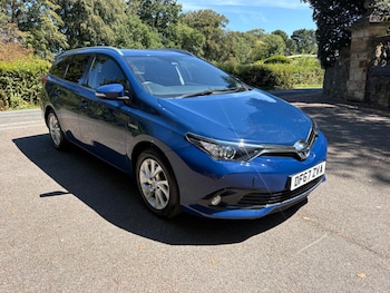 Used Toyota Auris 2018 for sale - 79570197: Photo