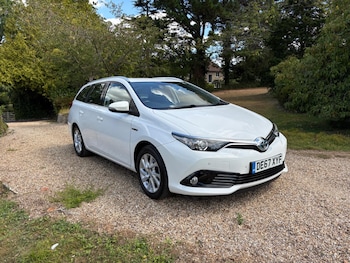 Used Toyota Auris 2017 for sale - 79570239: Photo