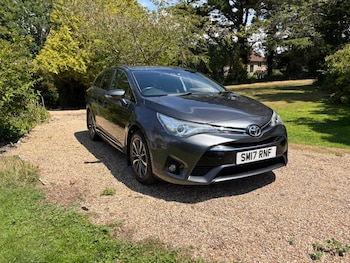 Used Toyota Avensis 2017 for sale - 79570188: Photo