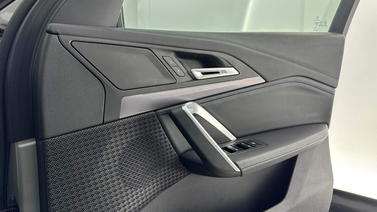 Used BMW iX1 2025 for sale - 76436483: Photo 32