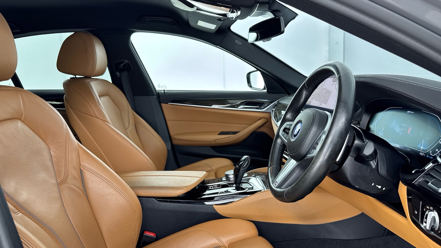 Used BMW 5 Series 2022 for sale - 77357174: Photo 11