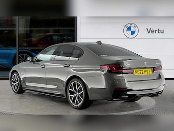 Used BMW 5 Series 2022 for sale - 77357174: Photo