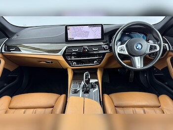 Used BMW 5 Series 2022 for sale - 77357174: Photo