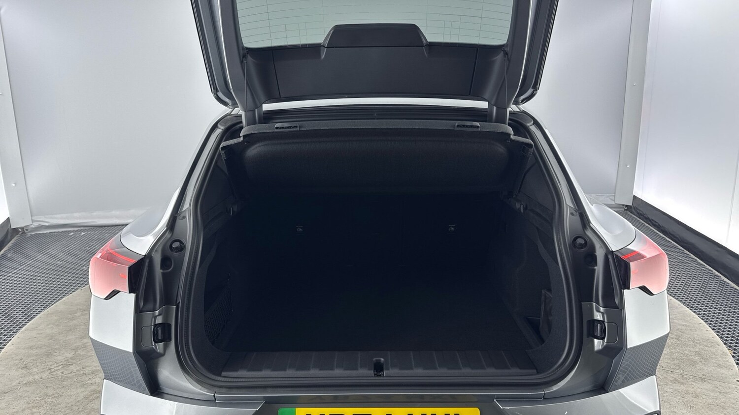 Used BMW iX2 2025 for sale - 76776336: Photo 13