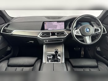 Used BMW X5 2022 for sale - 77151909: Photo