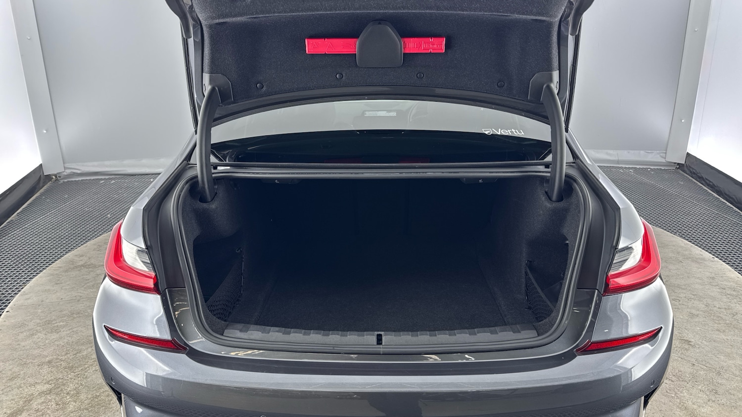 Used BMW 3 Series 2019 for sale - 76340996: Photo 13