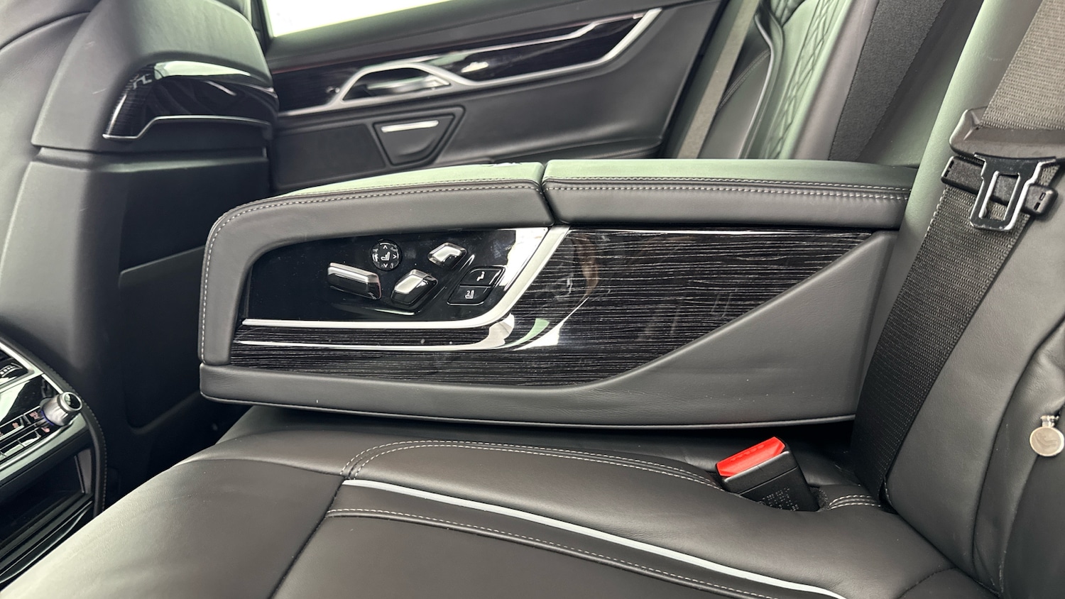 Used BMW 7 Series 2019 for sale - 77716031: Photo 46