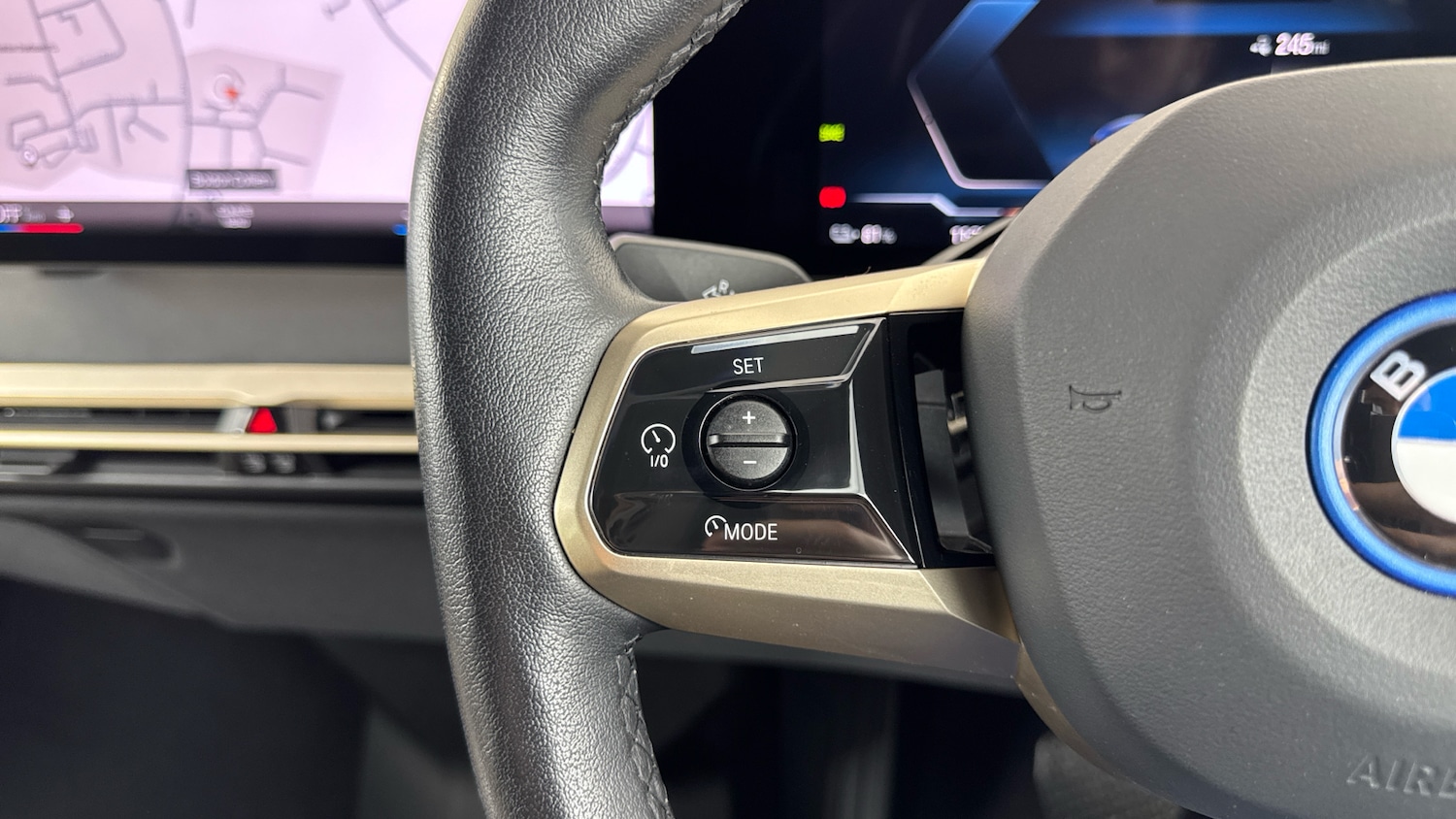 Used BMW iX 2022 for sale - 77543523: Photo 31