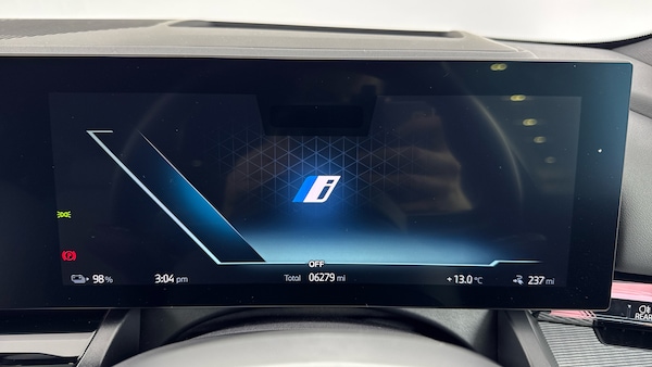 Used BMW i5 2025 for sale - 76302840: Photo 9