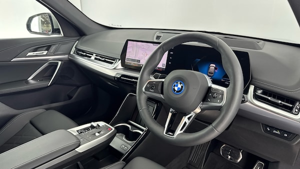 Used BMW iX1 2025 for sale - 76311287: Photo 6