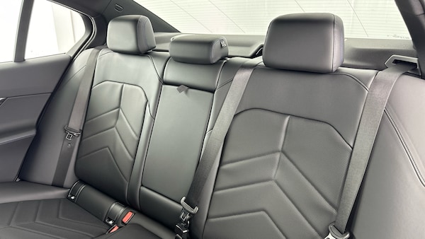 Used BMW 5 Series 2025 for sale - 76104619: Photo 12
