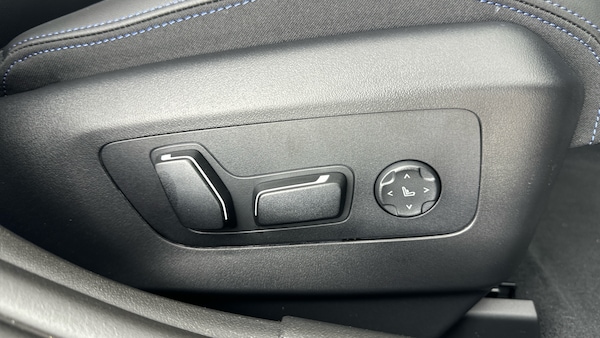 Used BMW 5 Series 2025 for sale - 76104619: Photo 19