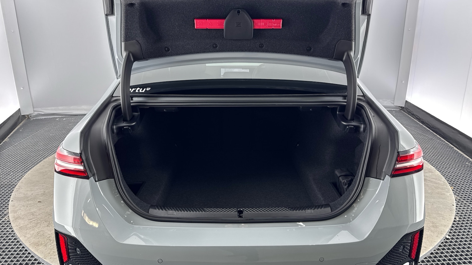 Used BMW 5 Series 2025 for sale - 76908445: Photo 13