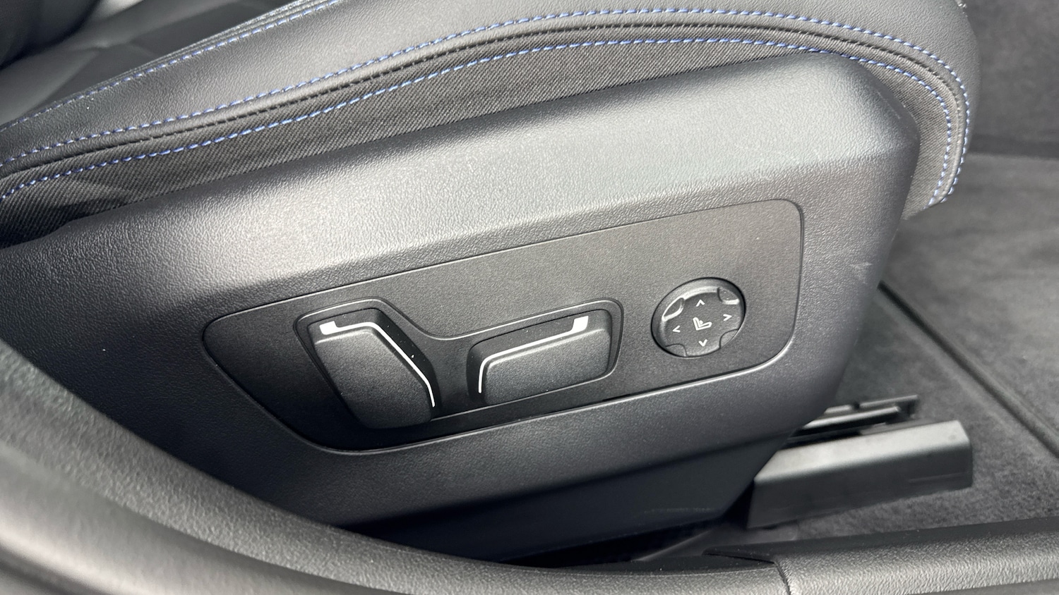 Used BMW 5 Series 2025 for sale - 76908445: Photo 19