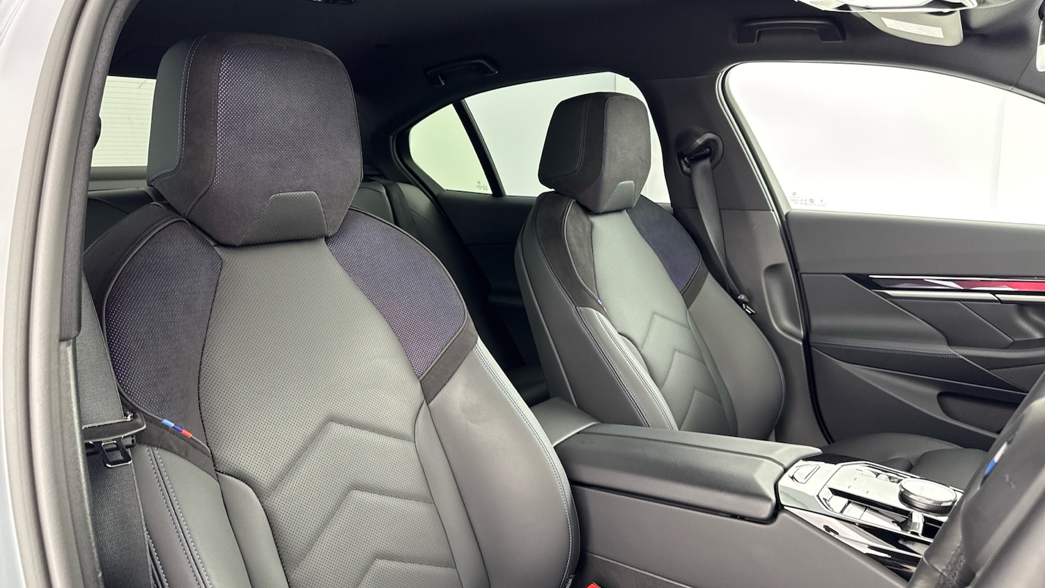 Used BMW 5 Series 2025 for sale - 76908445: Photo 28