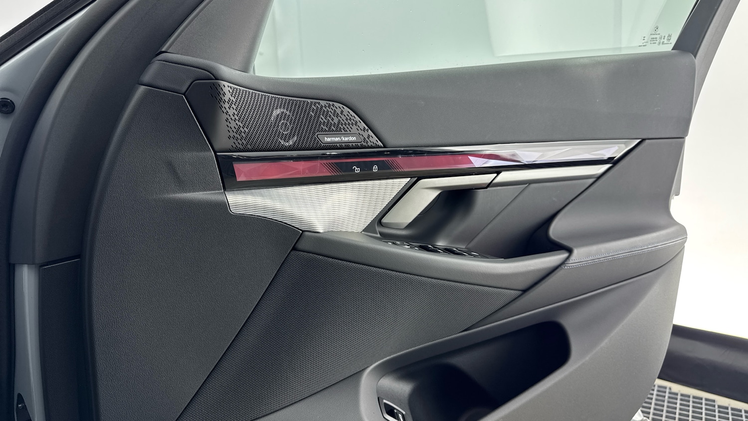 Used BMW 5 Series 2025 for sale - 76908445: Photo 29