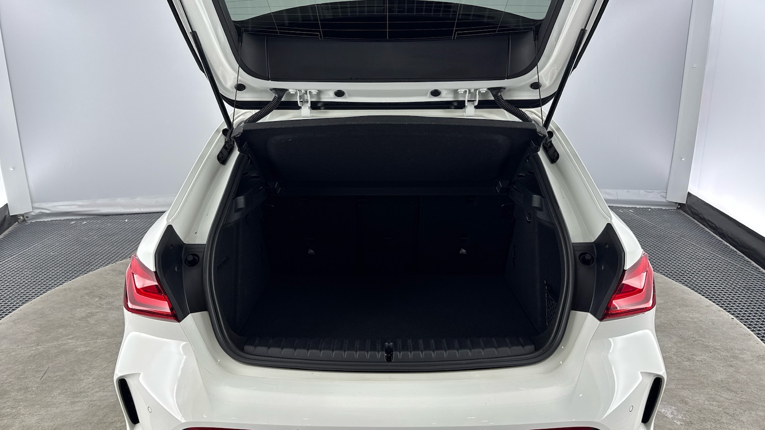 Used BMW 1 Series 2023 for sale - 77758611: Photo 13