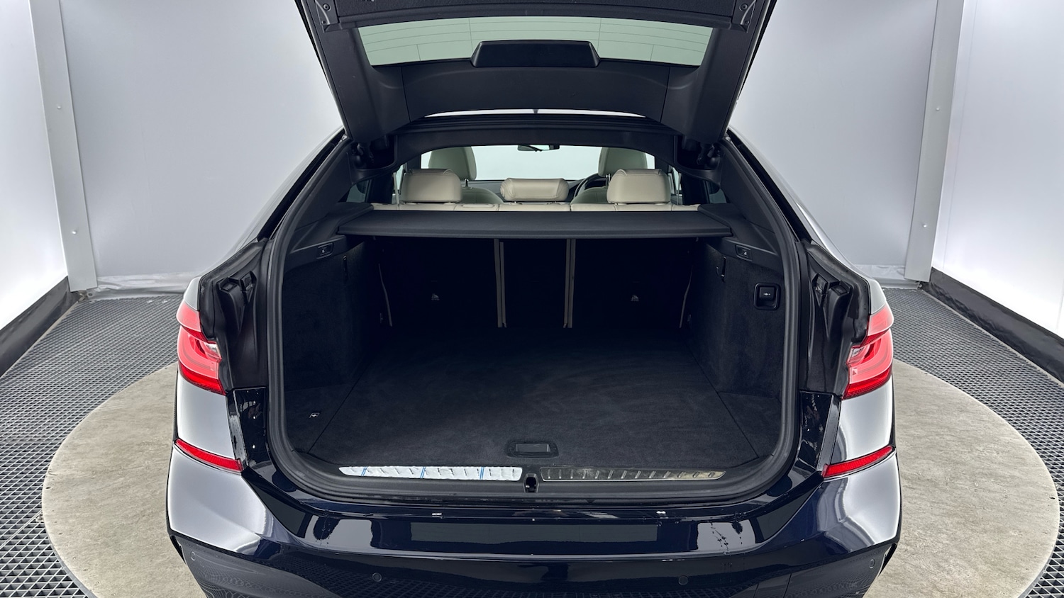 Used BMW 6 Series 2020 for sale - 77691470: Photo 13