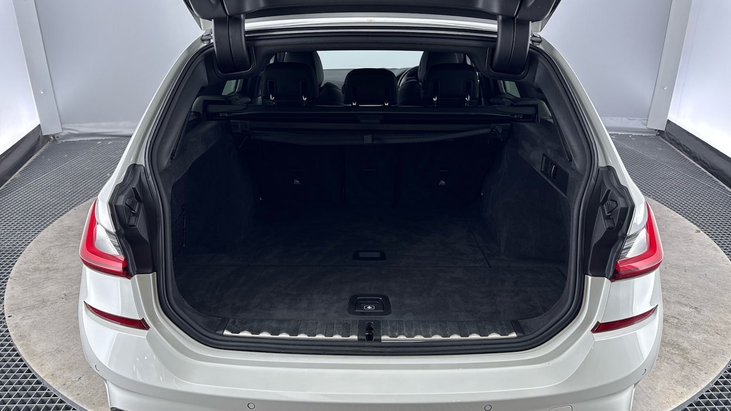 Used BMW 3 Series 2021 for sale - 76209237: Photo 13