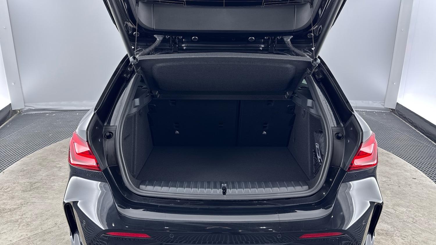 Used BMW 1 Series 2023 for sale - 76791725: Photo 13