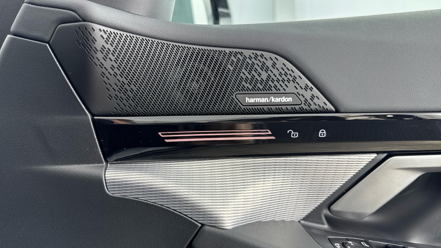 Used BMW 5 Series 2024 for sale - 76627905: Photo 20