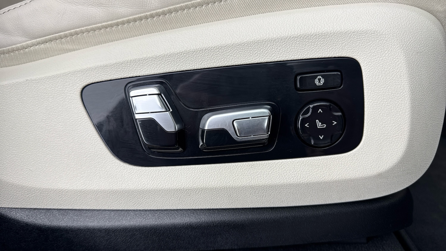 Used BMW X7 2025 for sale - 77069557: Photo 47