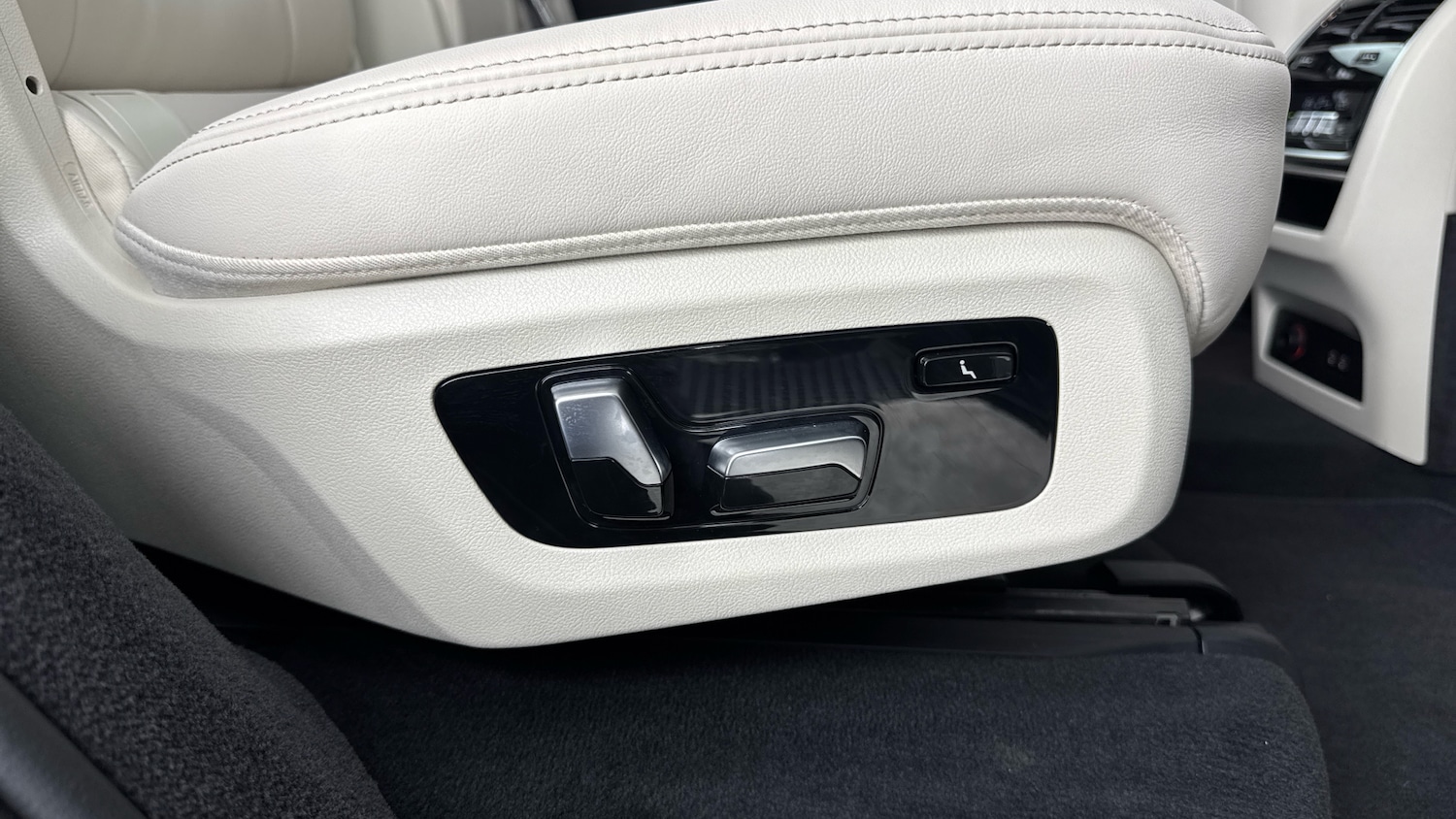 Used BMW X7 2025 for sale - 77069557: Photo 55