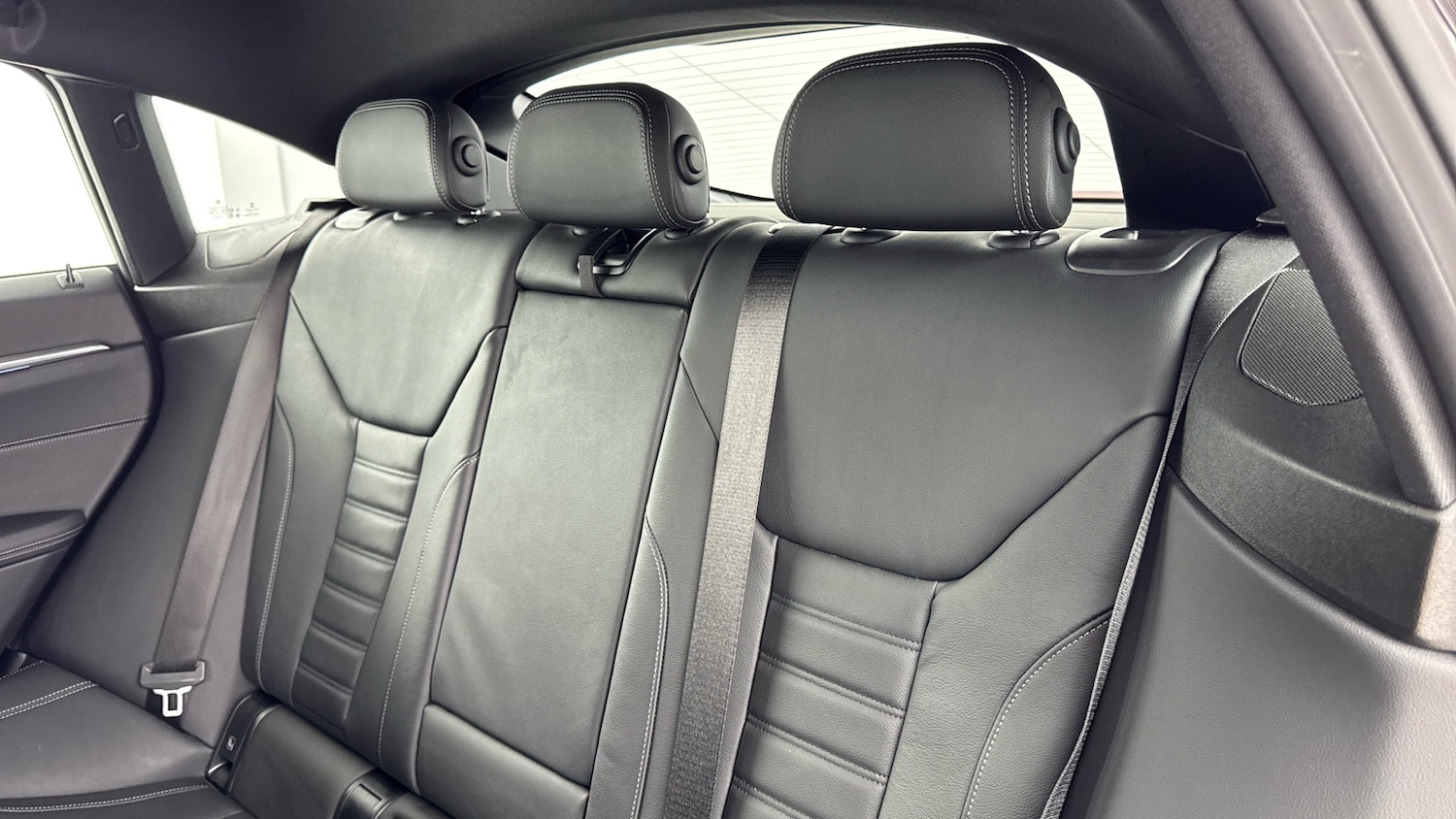 Used BMW i4 2022 for sale - 76494409: Photo 12