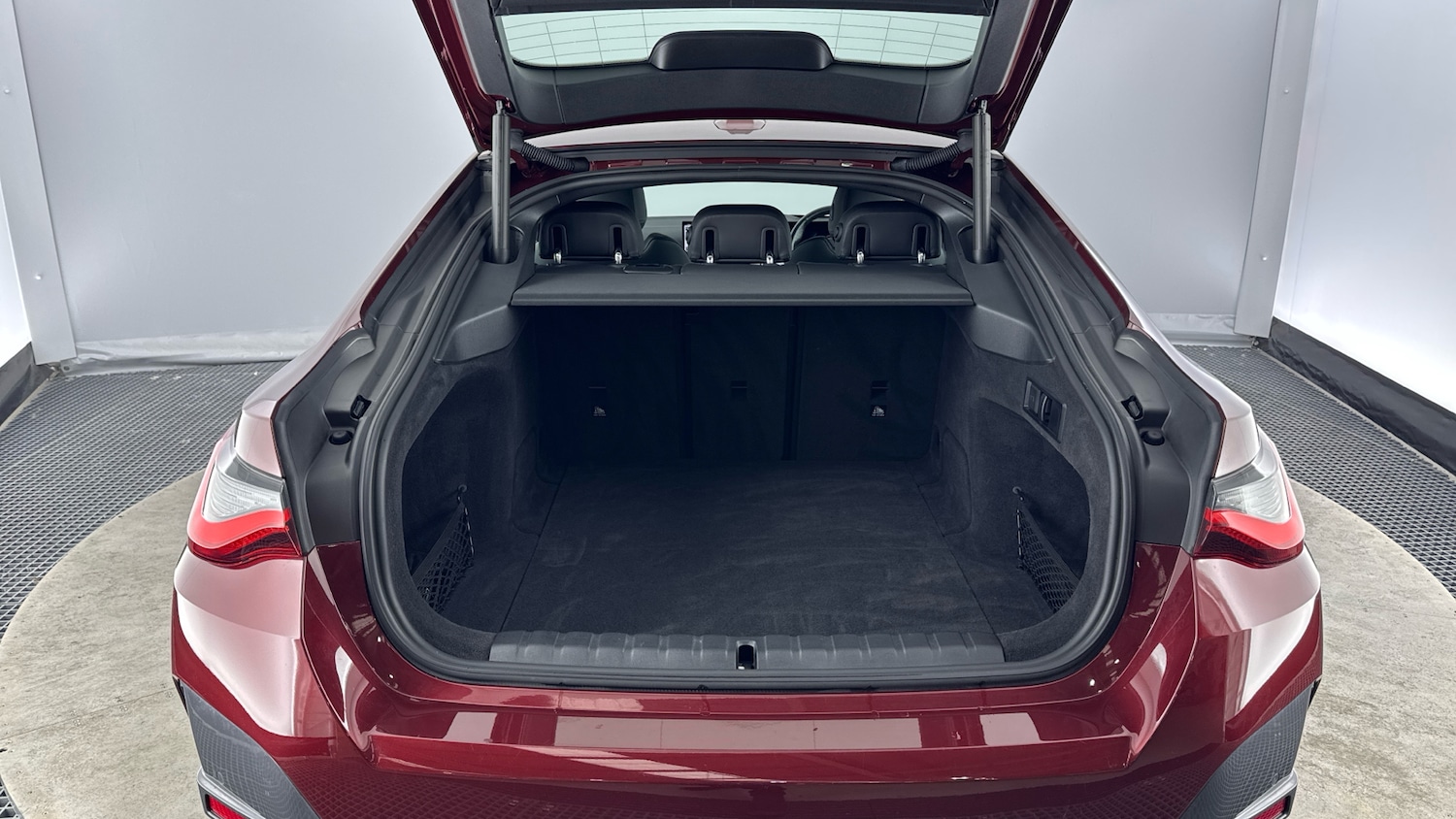 Used BMW i4 2022 for sale - 76494409: Photo 13