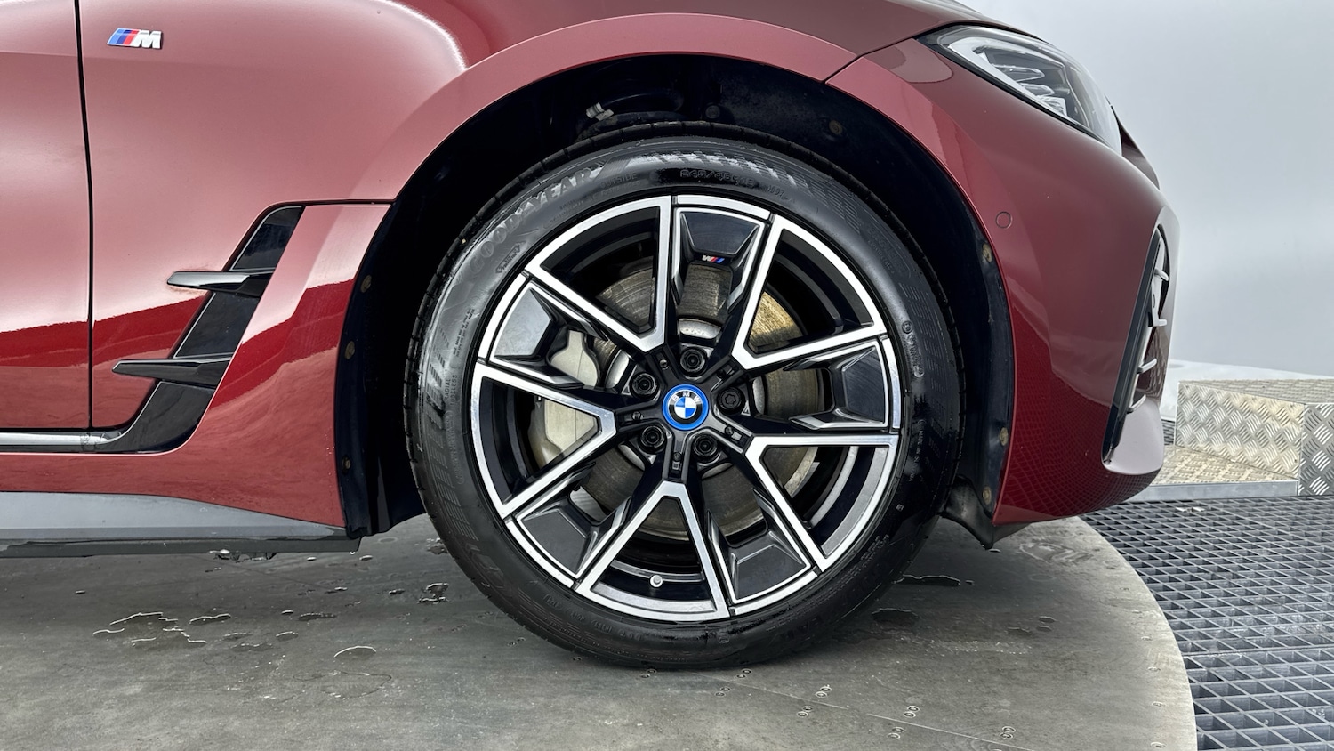 Used BMW i4 2022 for sale - 76494409: Photo 14