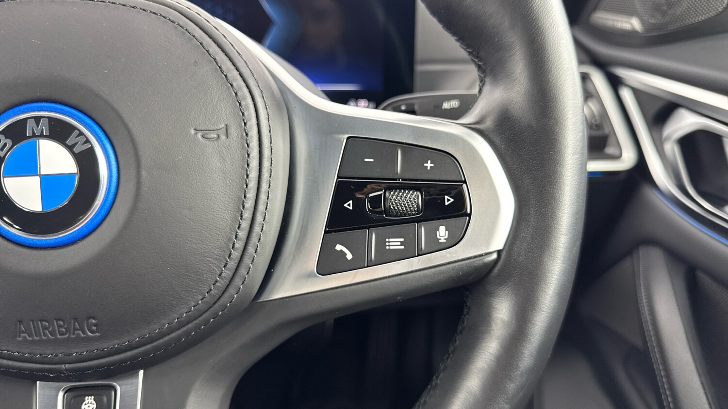 Used BMW i4 2022 for sale - 76494409: Photo 18