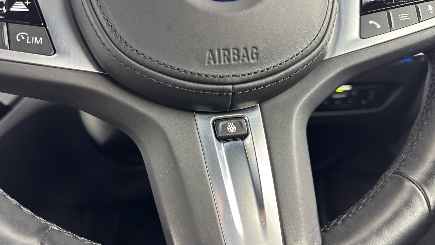 Used BMW i4 2022 for sale - 76494409: Photo 31