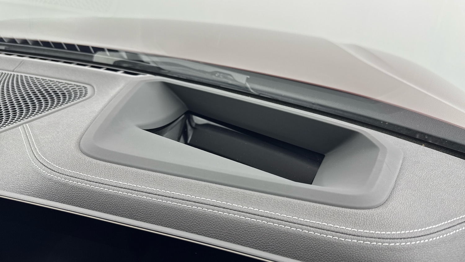 Used BMW i4 2022 for sale - 76494409: Photo 32