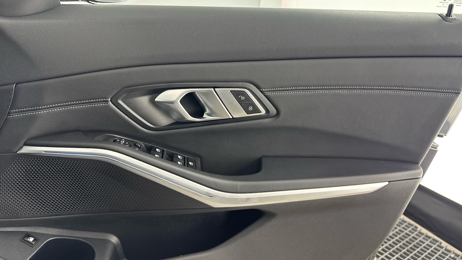 Used BMW 3 Series 2021 for sale - 78078044: Photo 32