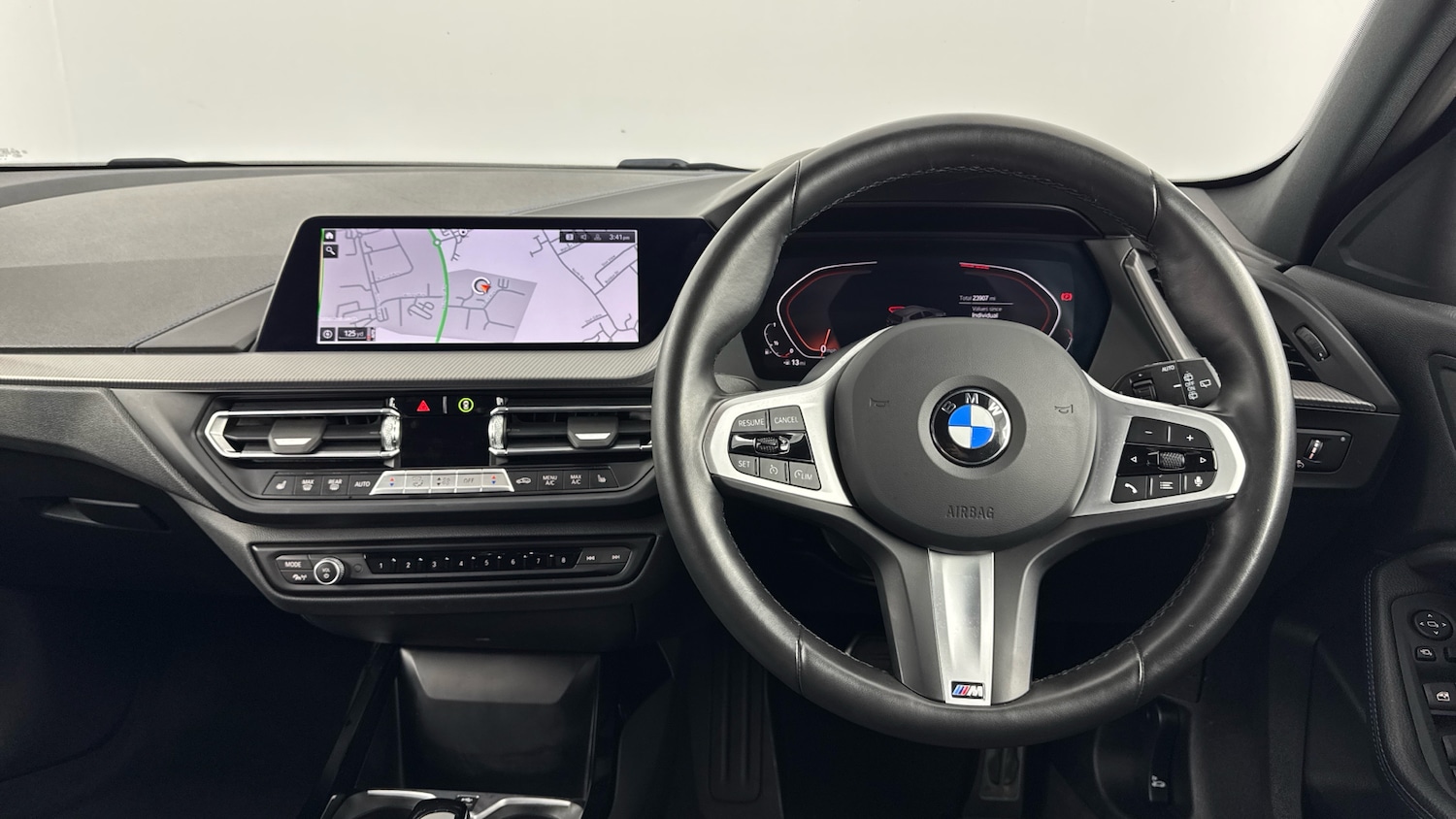 Used BMW 1 Series 2024 for sale - 76918778: Photo 5