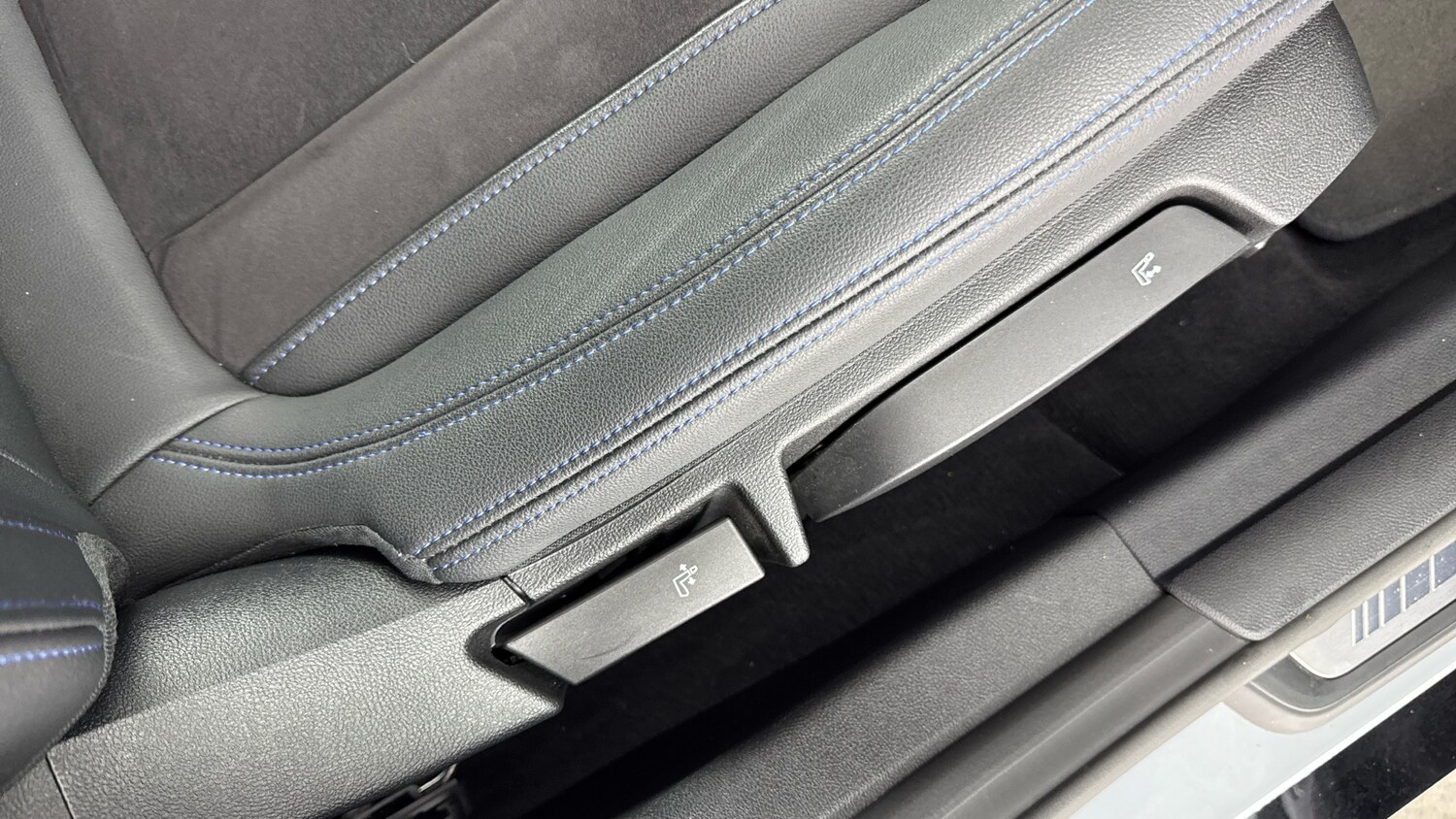 Used BMW i4 2023 for sale - 76766846: Photo 26