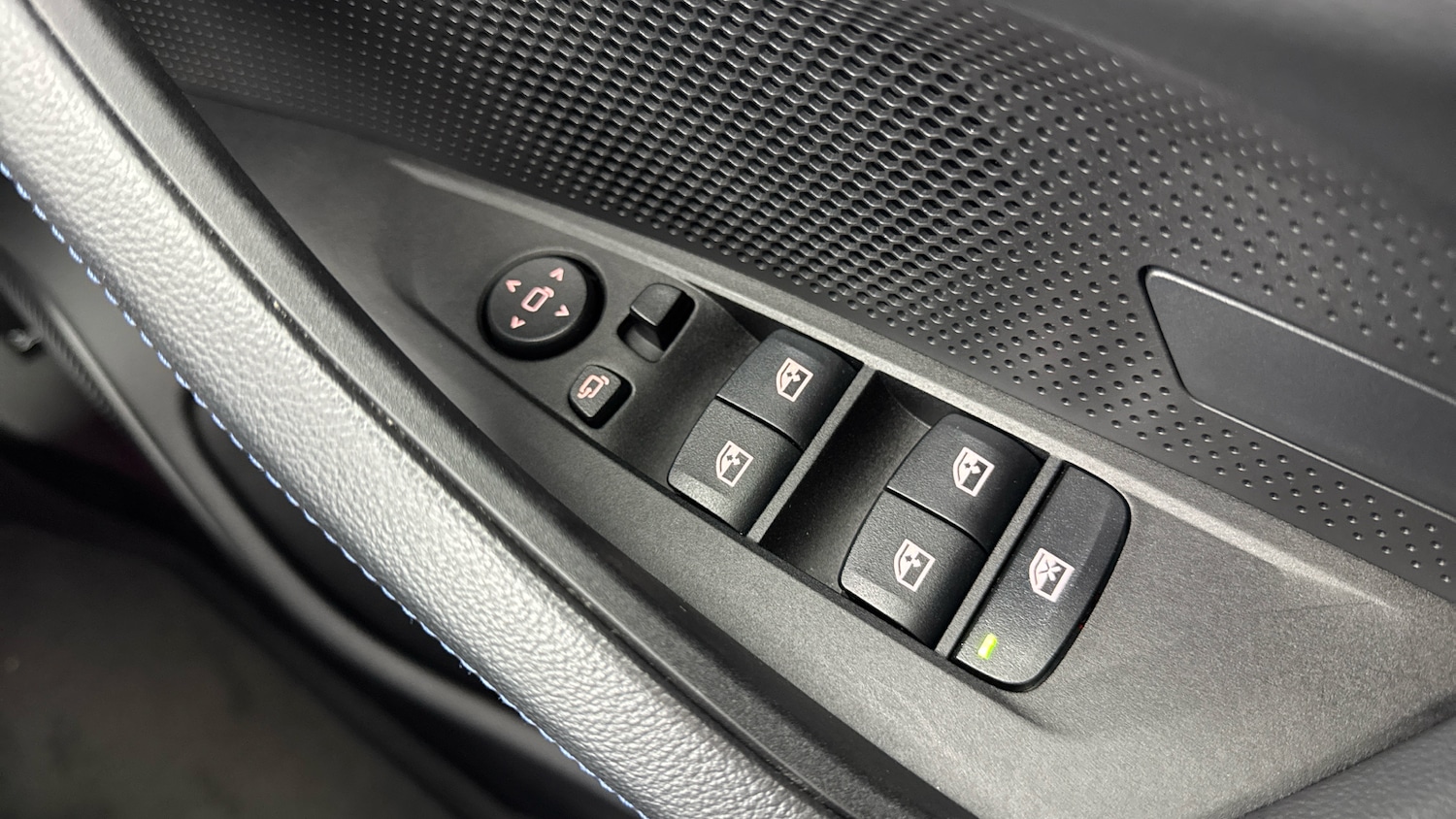 Used BMW i4 2023 for sale - 76766846: Photo 29