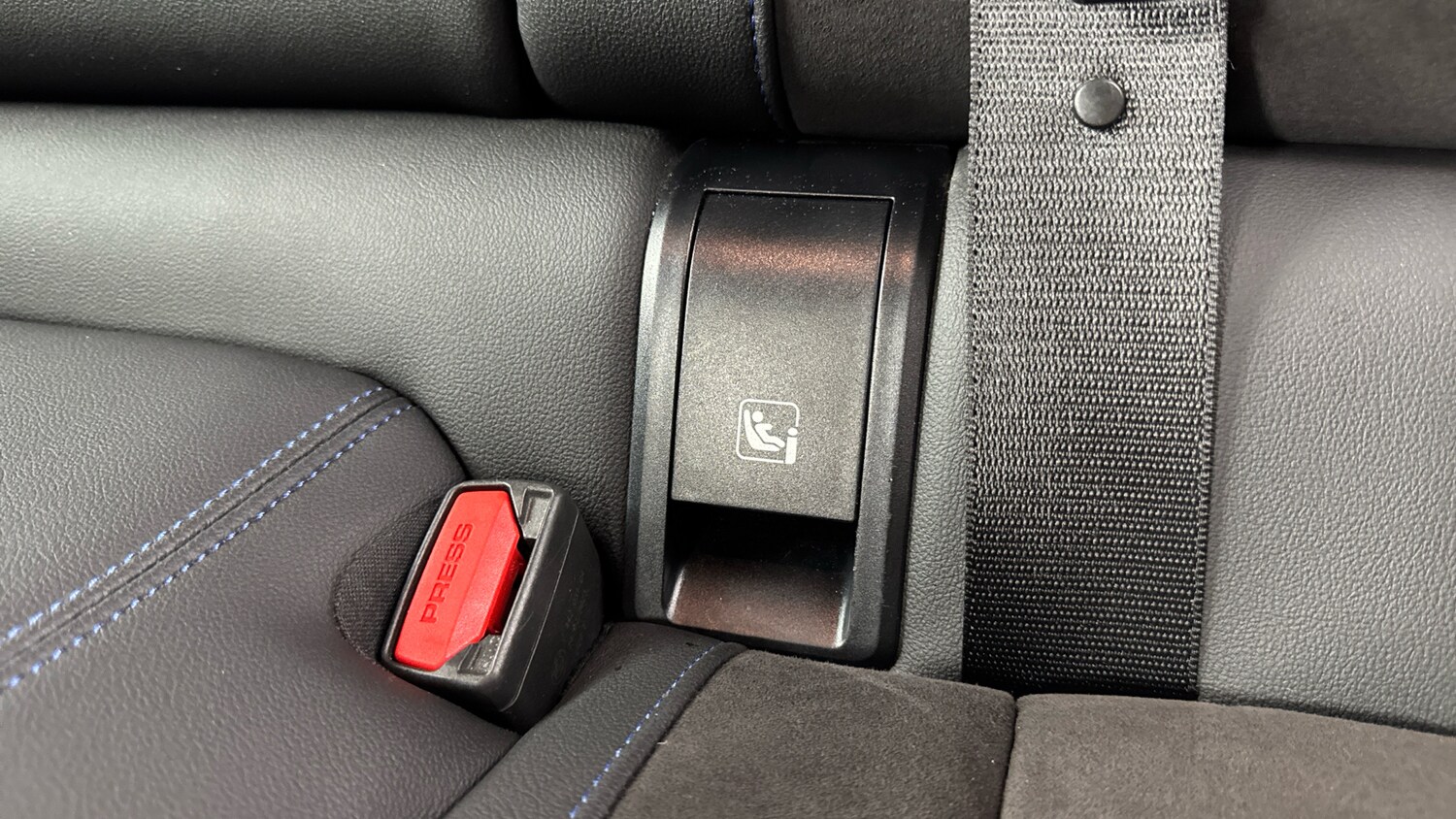 Used BMW i4 2023 for sale - 76766846: Photo 41