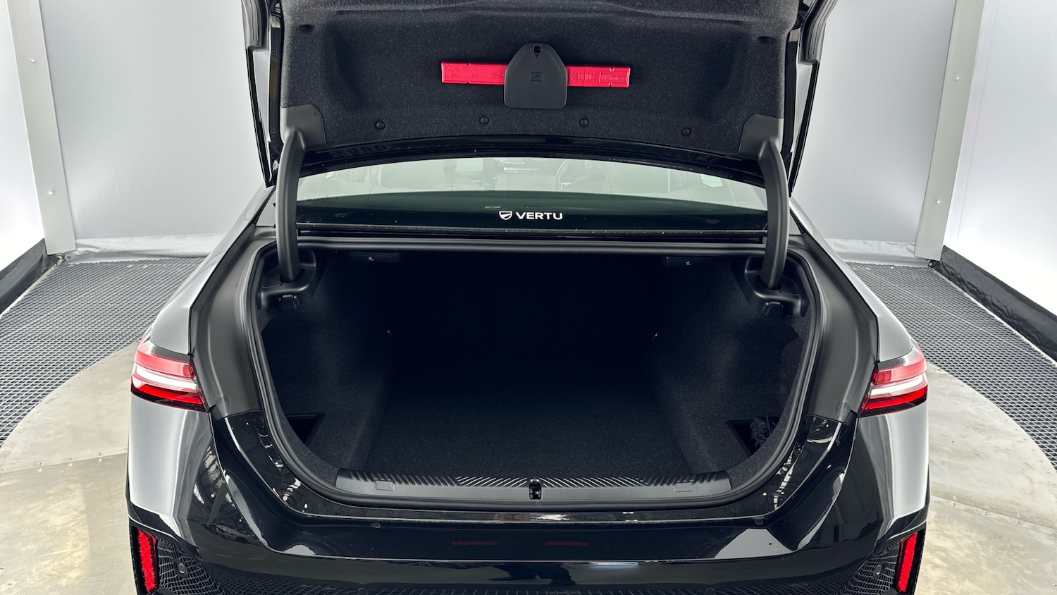 Used BMW 5 Series 2025 for sale - 76602235: Photo 13