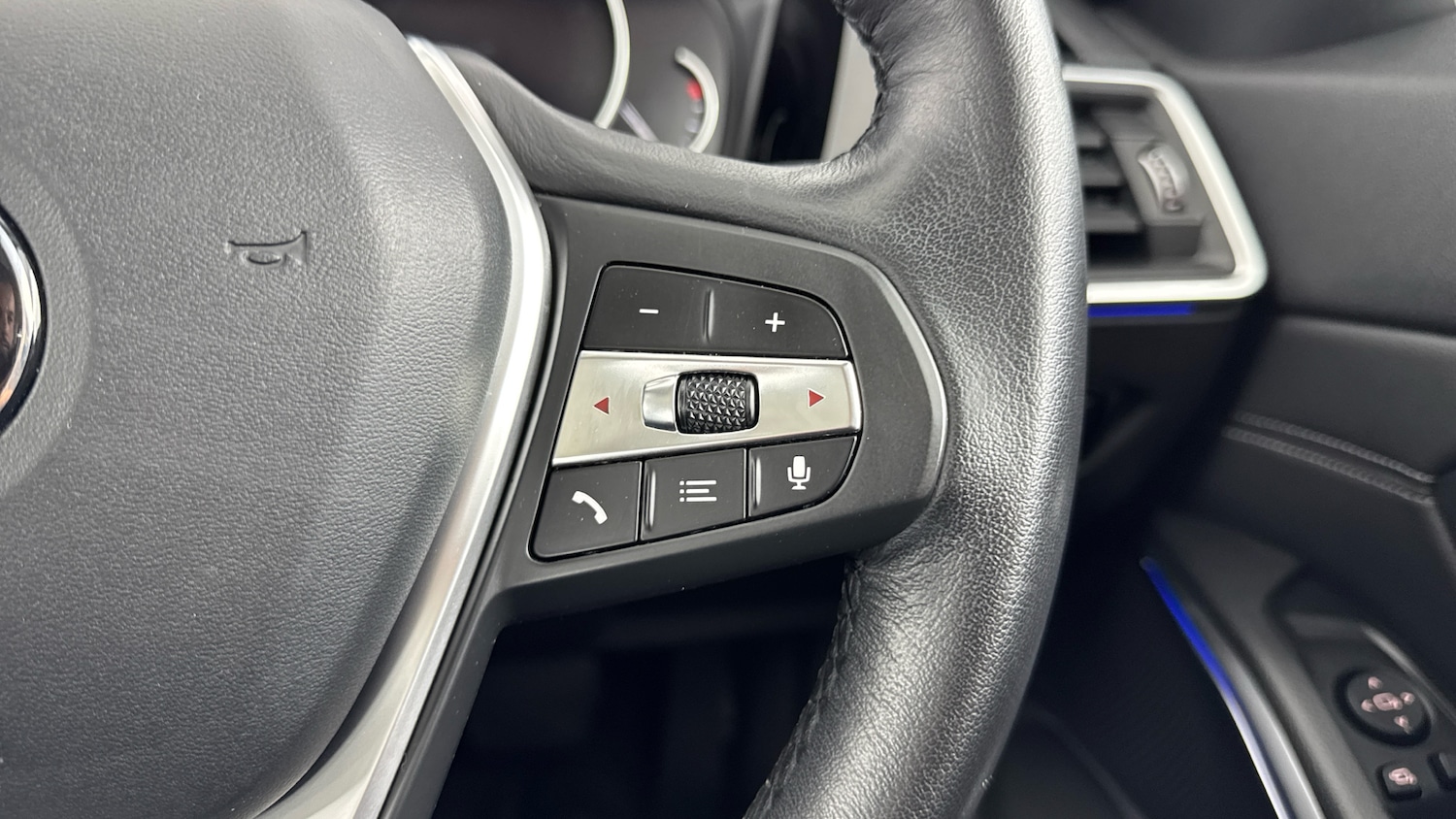 Used BMW 3 Series 2019 for sale - 76494398: Photo 18