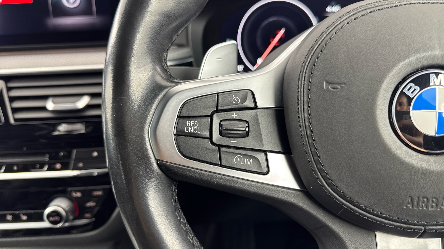 Used BMW 5 Series 2019 for sale - 77336477: Photo 17