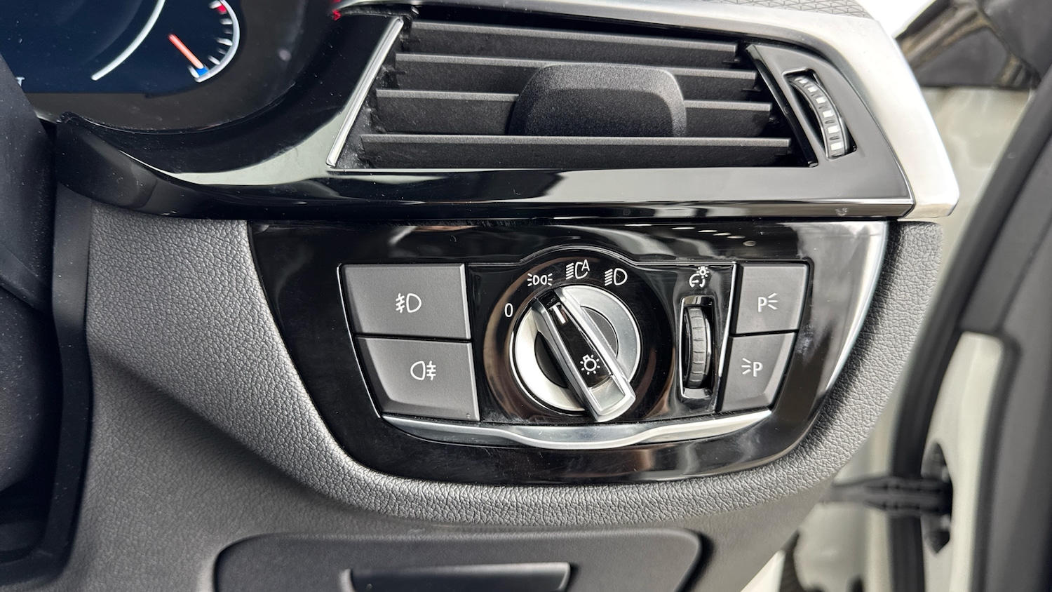 Used BMW 5 Series 2019 for sale - 77336477: Photo 27