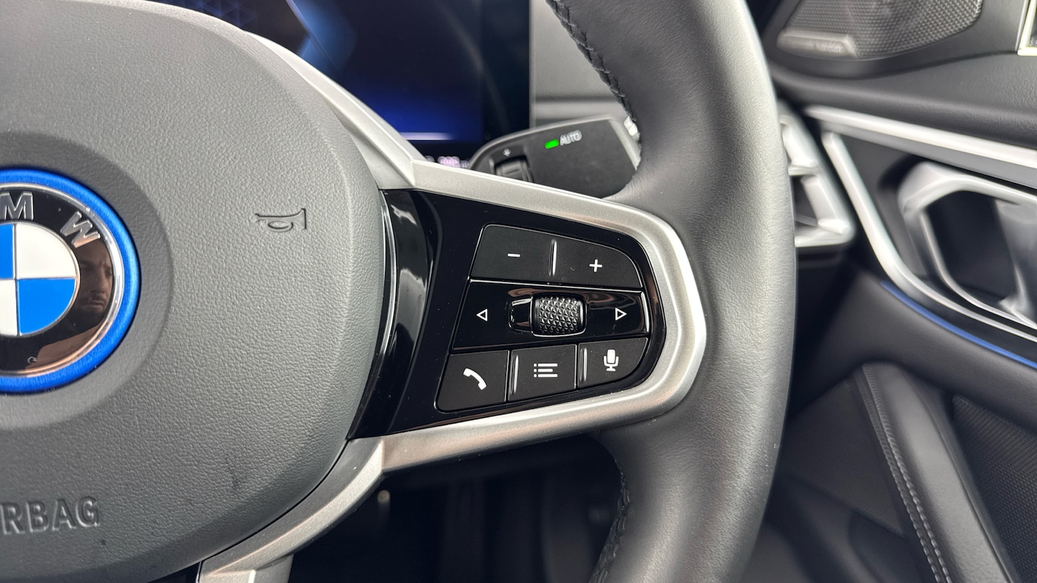 Used BMW i4 2024 for sale - 76859680: Photo 18