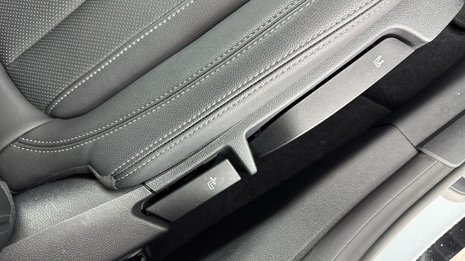 Used BMW i4 2024 for sale - 76859680: Photo 28