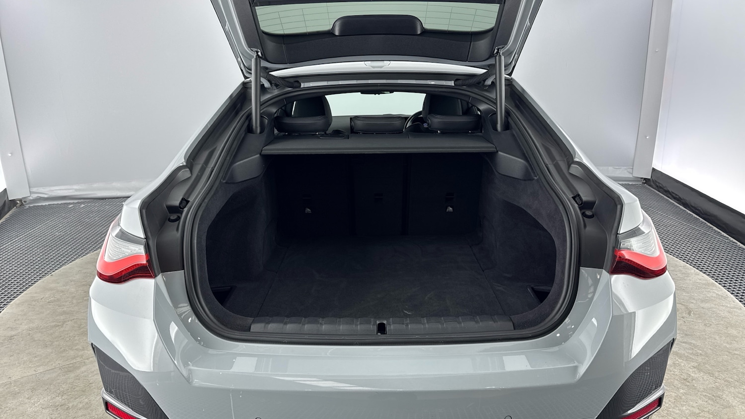 Used BMW i4 2022 for sale - 77605134: Photo 13