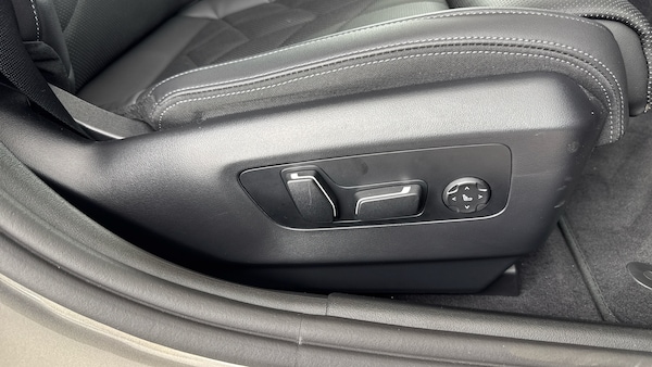 Used BMW 5 Series 2025 for sale - 76028071: Photo 48