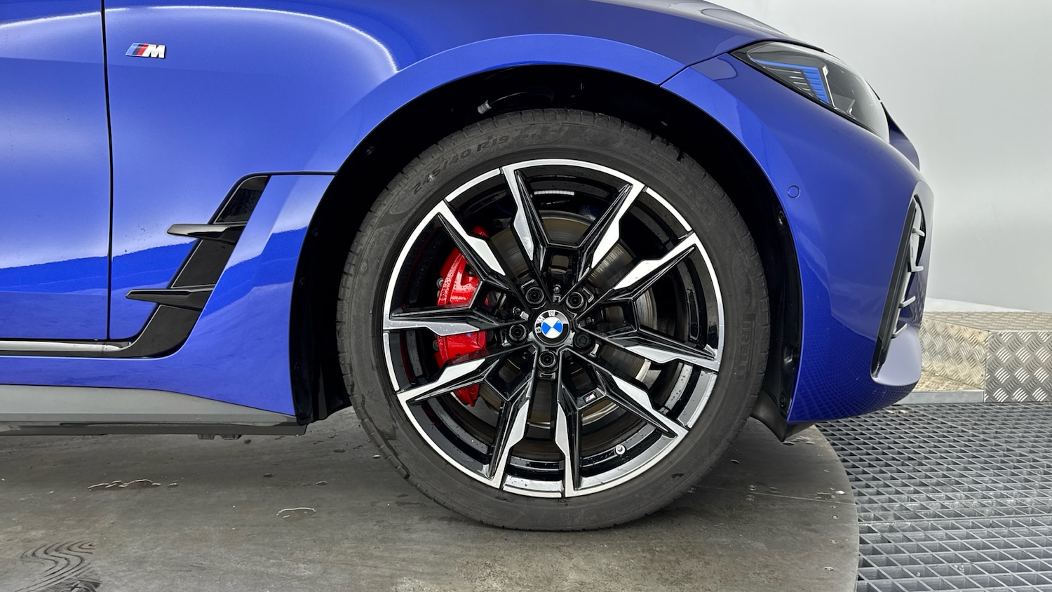 Used BMW i4 2024 for sale - 76799058: Photo 14